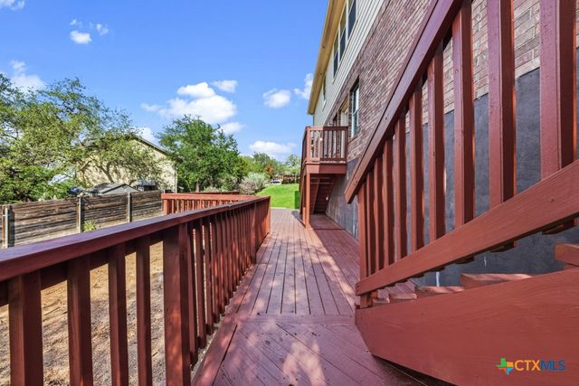 105 Juniper Court, San Marcos, TX 78666