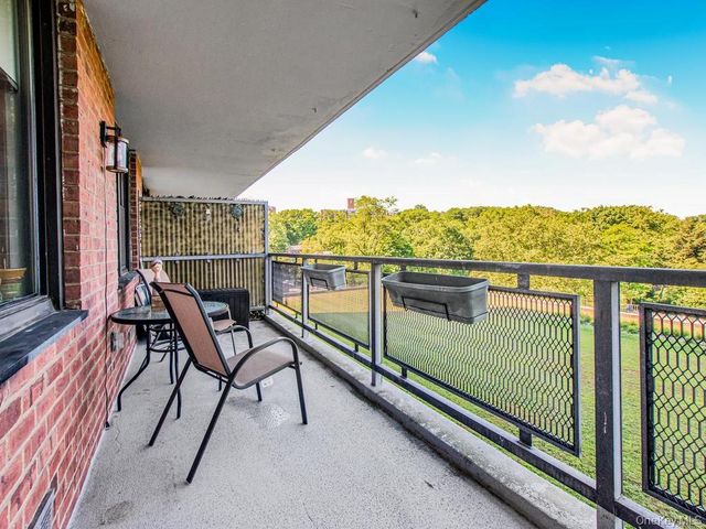 4705 Henry Hudson Parkway 3B, Bronx, NY 10471