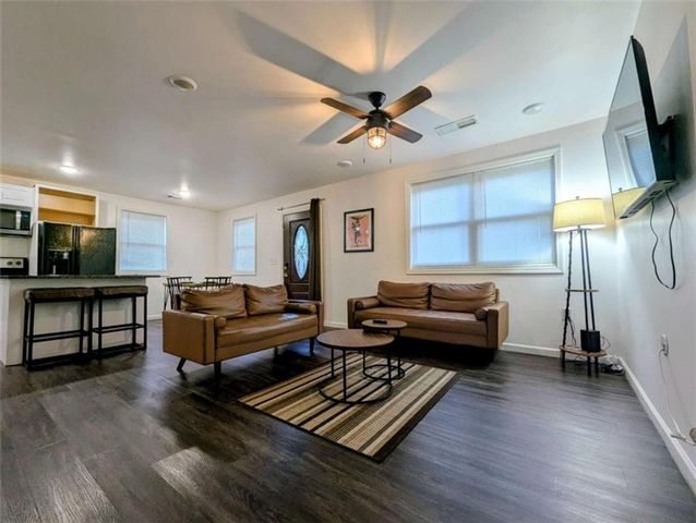 2533 Godfrey Drive, Atlanta, GA 30318