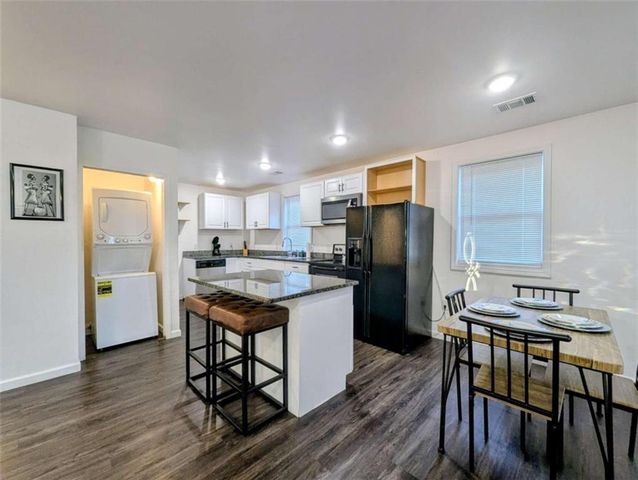 2533 Godfrey Drive, Atlanta, GA 30318