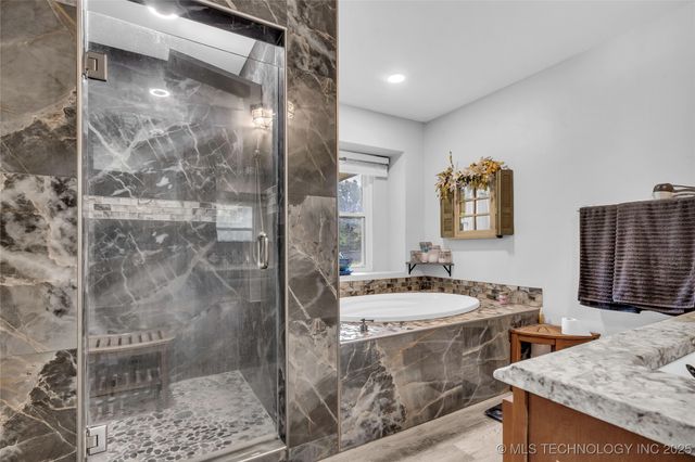 30 Peach Street, Healdton, OK 73438