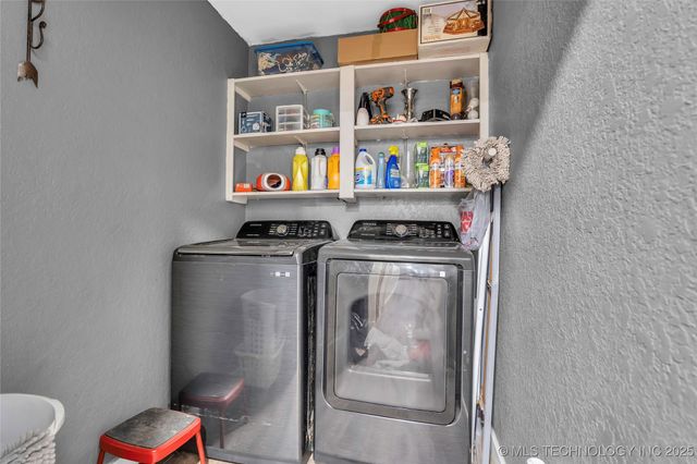 30 Peach Street, Healdton, OK 73438