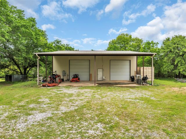 30 Peach Street, Healdton, OK 73438