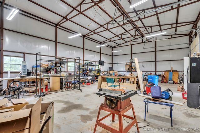 30 Peach Street, Healdton, OK 73438