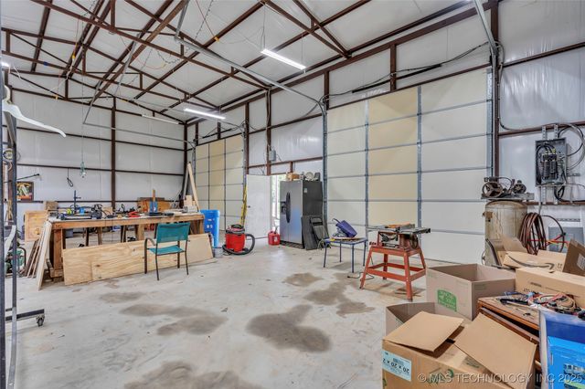 30 Peach Street, Healdton, OK 73438