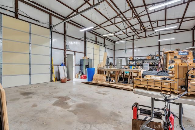 30 Peach Street, Healdton, OK 73438