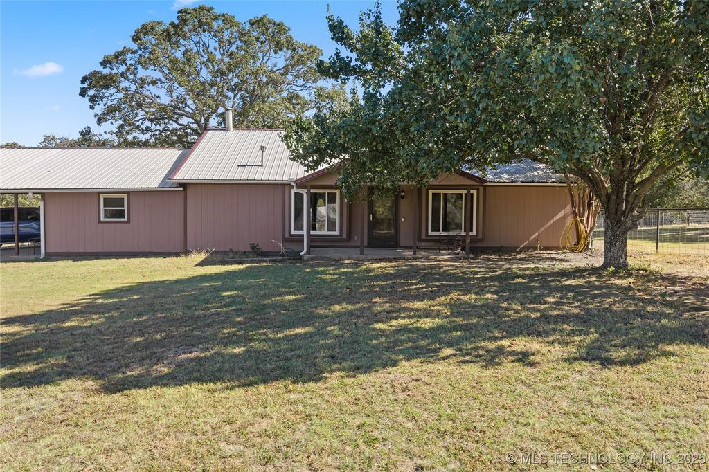 30 Peach Street, Healdton, OK 73438