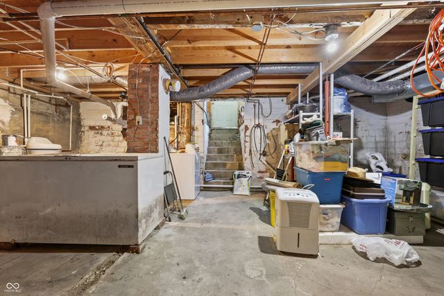 6442 S 300 W, Trafalgar, IN 46181
