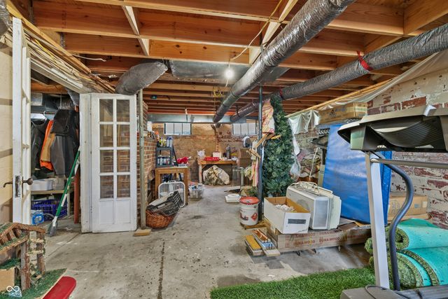 6442 S 300 W, Trafalgar, IN 46181