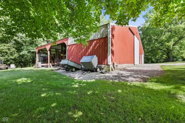 6442 S 300 W, Trafalgar, IN 46181