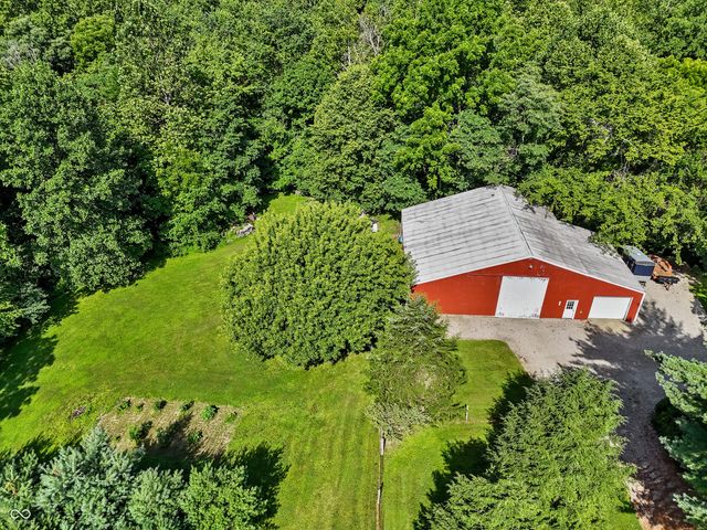 6442 S 300 W, Trafalgar, IN 46181
