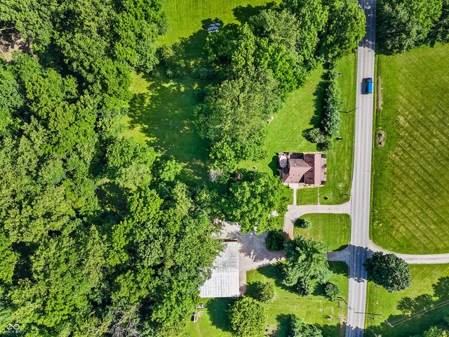6442 S 300 W, Trafalgar, IN 46181