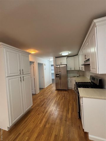 174-17 129TH AVE, Baisley Park, NY 11434