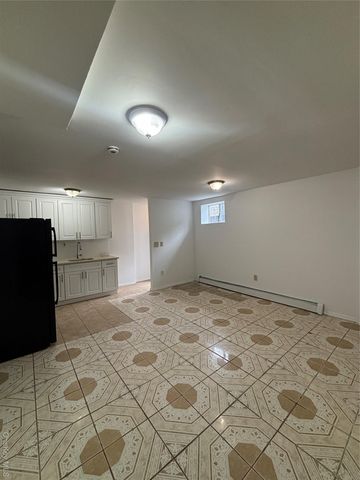 174-17 129TH AVE, Baisley Park, NY 11434