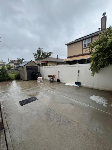 174-17 129TH AVE, Baisley Park, NY 11434