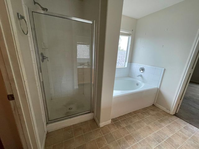 4019 Kelsey Trail Lane, Houston, TX 77047