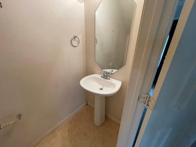 4019 Kelsey Trail Lane, Houston, TX 77047