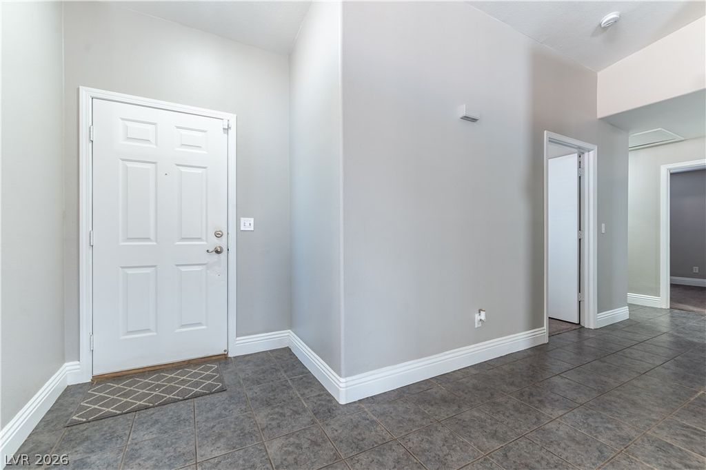 308 Horse Pointe Avenue, North Las Vegas, NV 89084 — photo 3