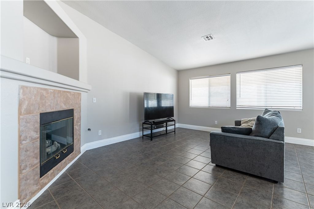 308 Horse Pointe Avenue, North Las Vegas, NV 89084 — photo 4