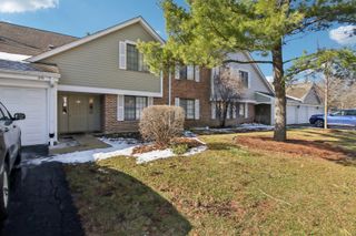 951 YOSEMITE Trail A, Roselle, IL 60172
