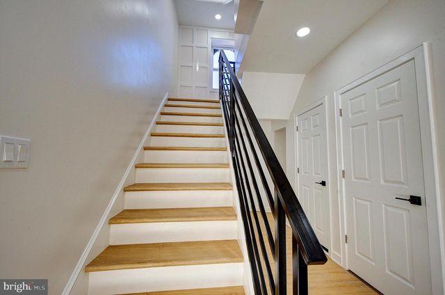 6217 COBBS CREEK PKWY, Philadelphia, PA 19143