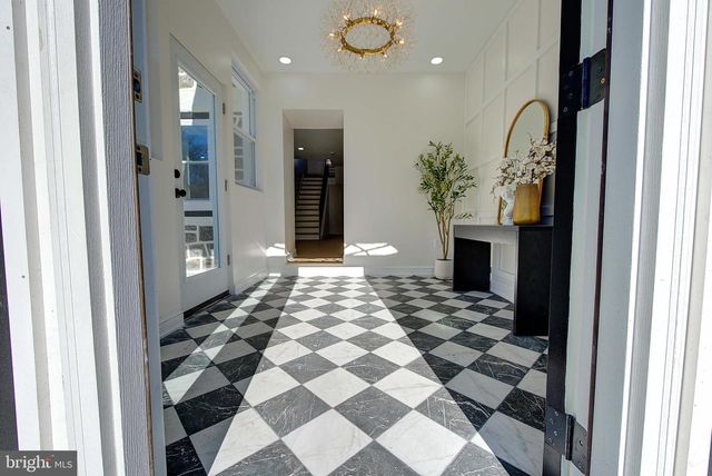 6217 COBBS CREEK PKWY, Philadelphia, PA 19143