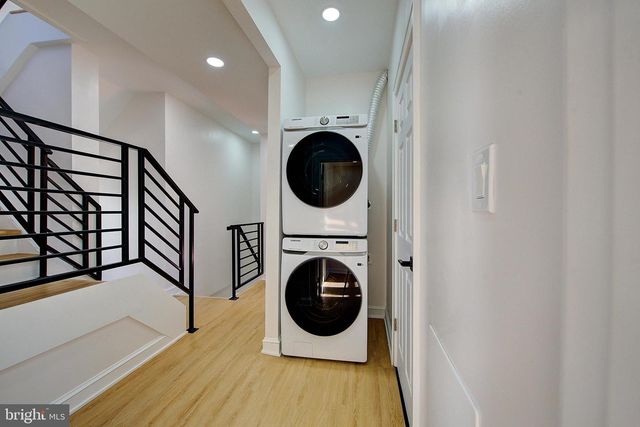 6217 COBBS CREEK PKWY, Philadelphia, PA 19143