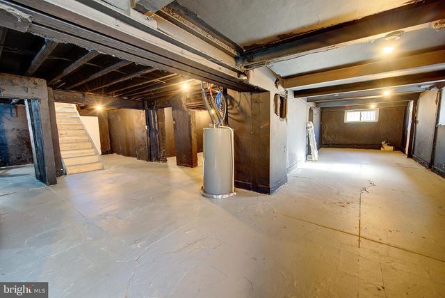 6217 COBBS CREEK PKWY, Philadelphia, PA 19143