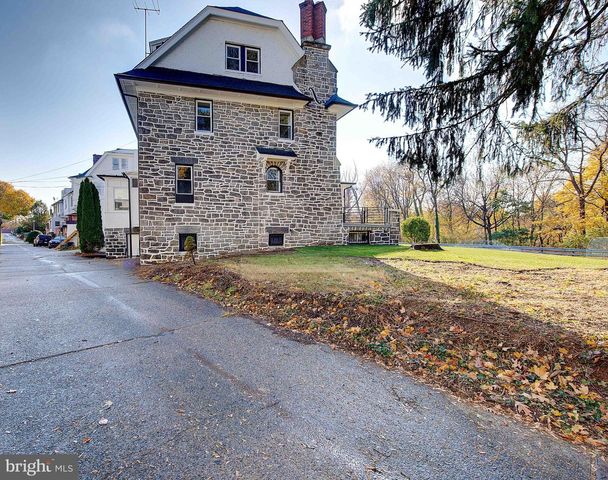 6217 COBBS CREEK PKWY, Philadelphia, PA 19143