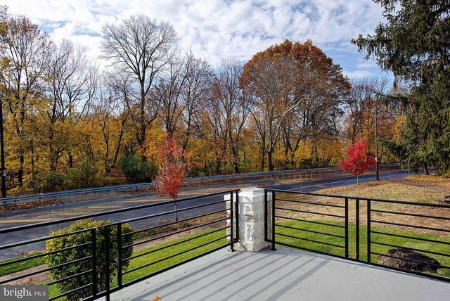 6217 COBBS CREEK PKWY, Philadelphia, PA 19143