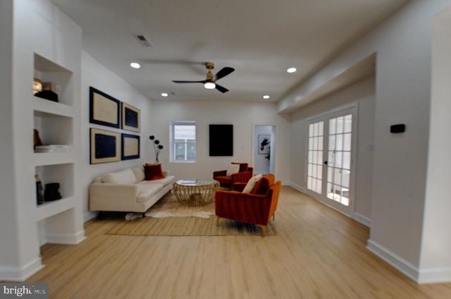 6217 COBBS CREEK PKWY, Philadelphia, PA 19143