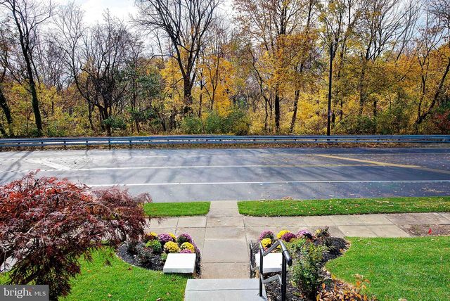 6217 COBBS CREEK PKWY, Philadelphia, PA 19143