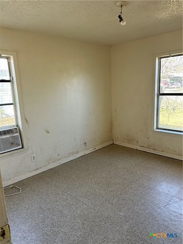 1806 Alamo Avenue, Killeen, TX 76541