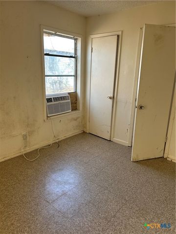 1806 Alamo Avenue, Killeen, TX 76541