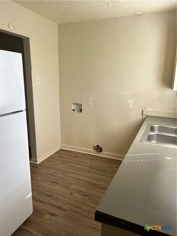 1806 Alamo Avenue, Killeen, TX 76541