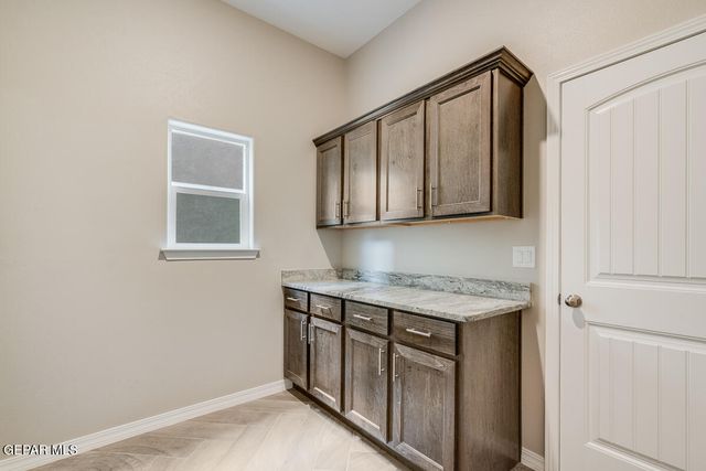 210 Bonnie Trail, Santa Teresa, NM 88008