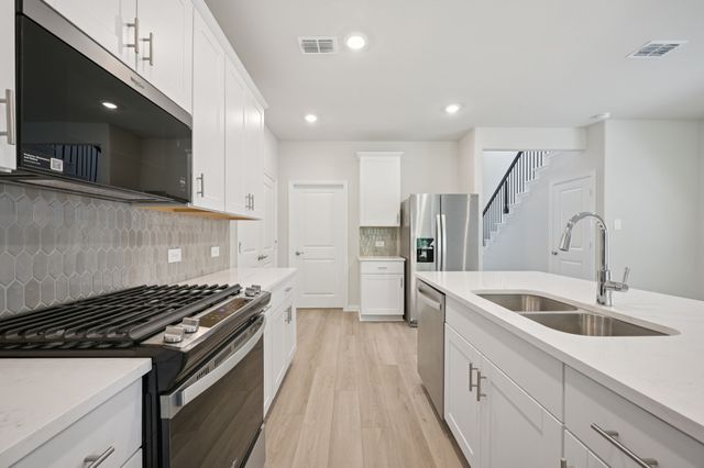 4002 Lavon Drive, Farmersville, TX 75442