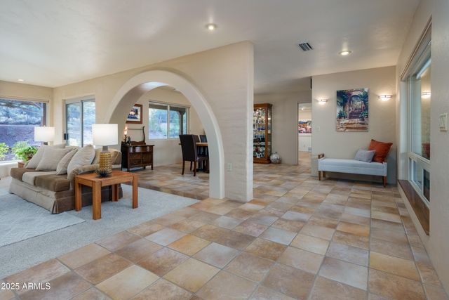 175 APPALOOSA Drive, Sedona, AZ 86351