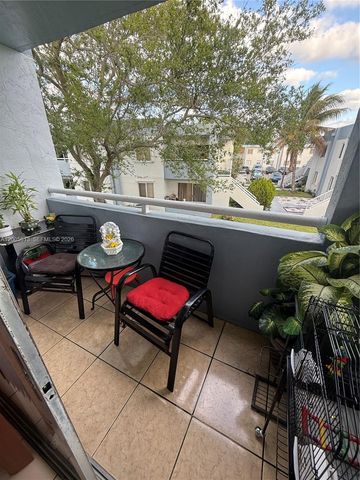 6219 SW 131st Pl 204, Miami, FL 33183