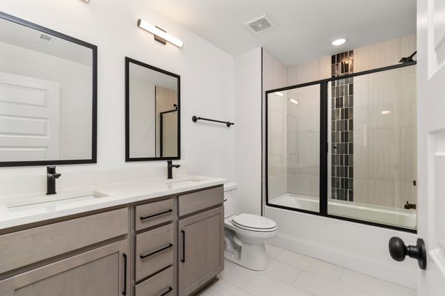 537 Bellamy Ln Unit I2, Clarksville, TN 37043