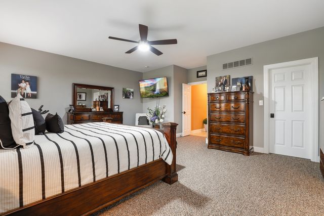 8844 Port Washington Drive, Frankfort, IL 60423