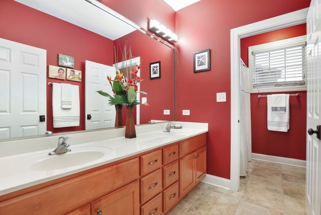 8844 Port Washington Drive, Frankfort, IL 60423