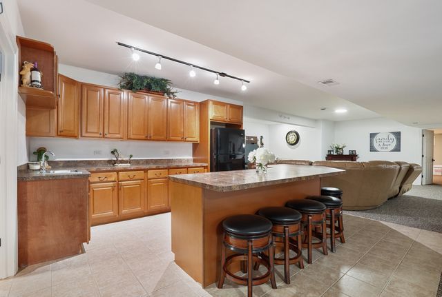 8844 Port Washington Drive, Frankfort, IL 60423