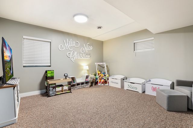 8844 Port Washington Drive, Frankfort, IL 60423