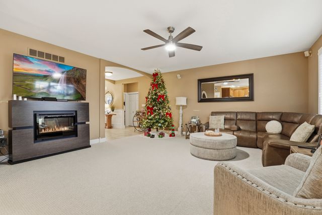 8844 Port Washington Drive, Frankfort, IL 60423