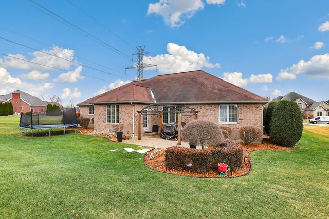 8844 Port Washington Drive, Frankfort, IL 60423