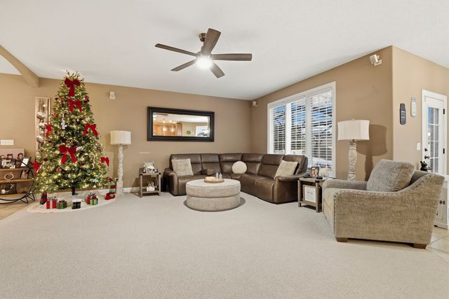 8844 Port Washington Drive, Frankfort, IL 60423