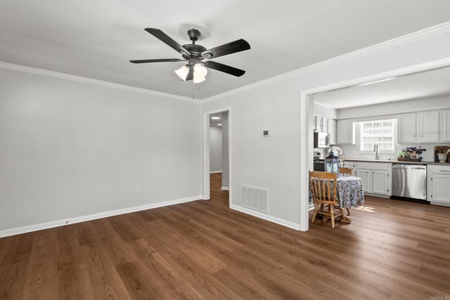 4300 N Cypress, North Little Rock, AR 72116