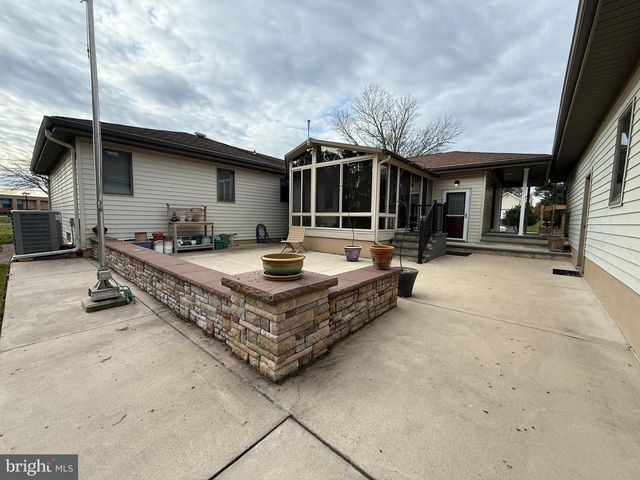 2 CRESTRIDGE DRIVE, Bridgeton, NJ 08302