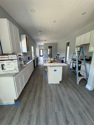 409 S Main Street, Bonham, TX 75418